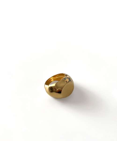 HAMMERED CHEVALIER RING