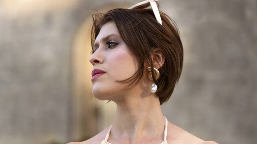 Orecchini particolari donna: i must-have del momento