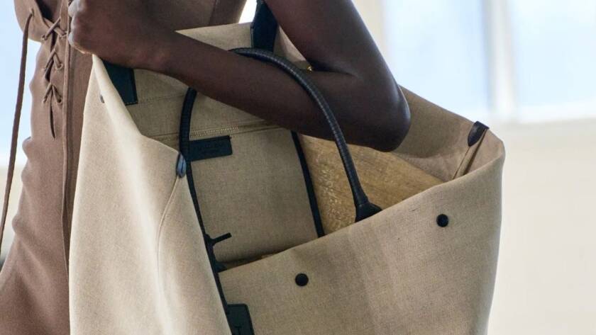 Borse di tela: guida pratica tra stile, sostenibilità e versatilità